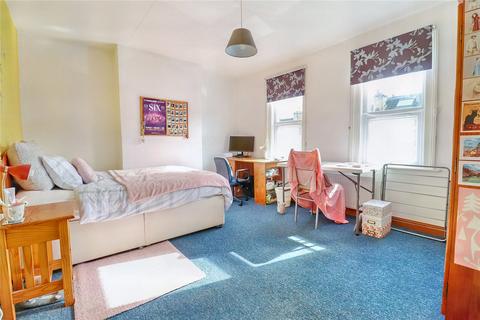 224 Coronation Avenue, Bath, BA2 2JS