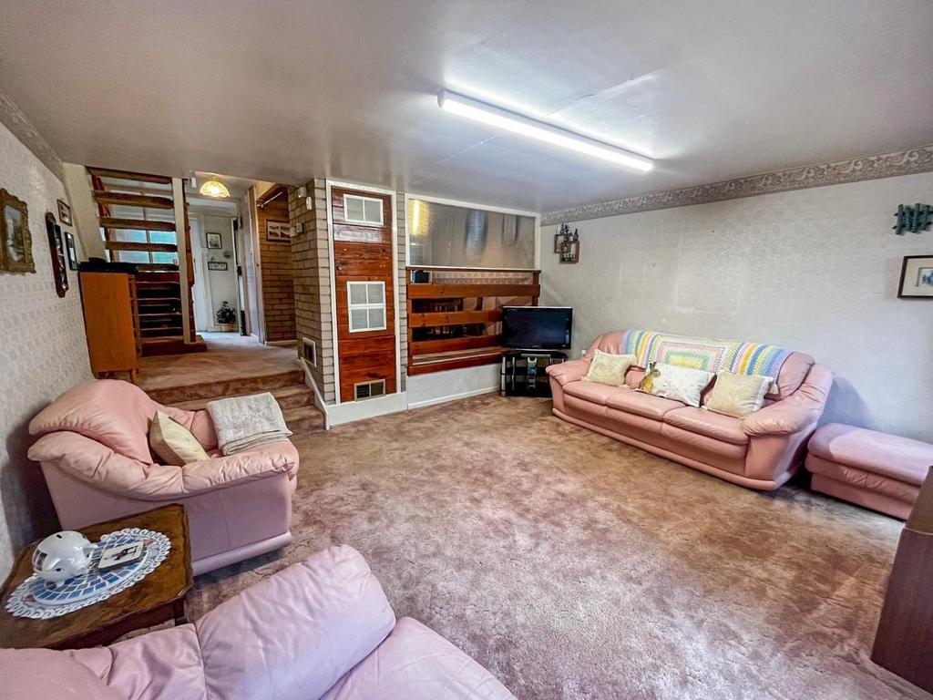 Lounge Dining Room.jpg
