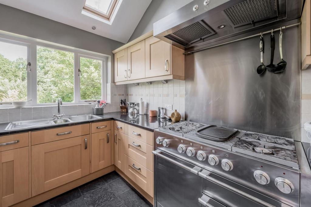 Kitchen 1