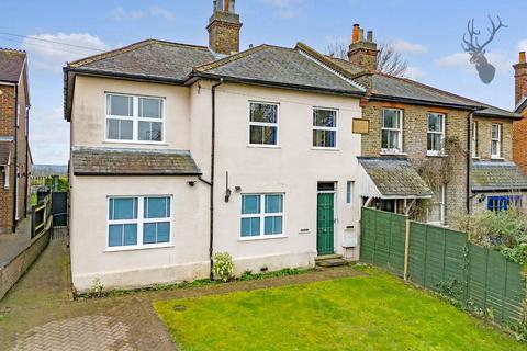 2, Century Cottages Horseshoe Hill, Waltham Abbey, EN9 3SW