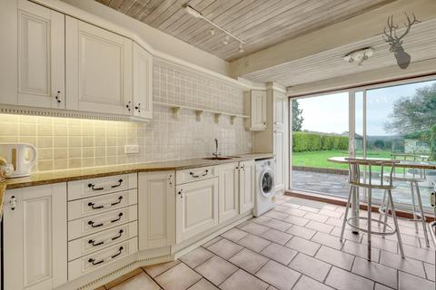 2, Century Cottages Horseshoe Hill, Waltham Abbey, EN9 3SW