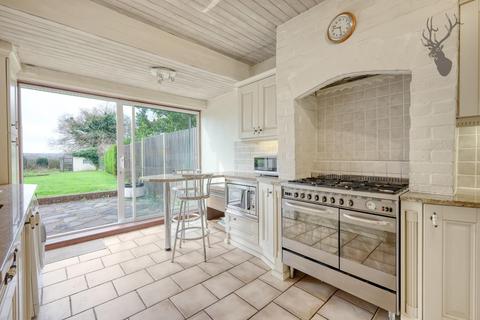 2, Century Cottages Horseshoe Hill, Waltham Abbey, EN9 3SW