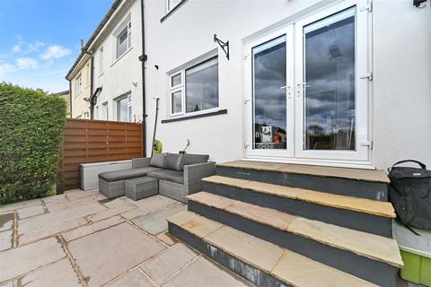 17 Canada Crescent, Rawdon, Leeds, LS19 6LT