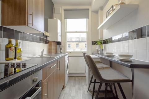 1 bedroom flat to rent, Ramsden Road, London, SW12