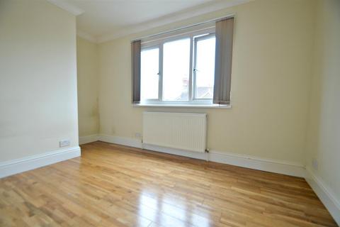 2 bedroom apartment to rent, Madeley Road, London W5