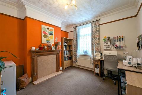 4 bedroom terraced house for sale, Langdale Road, Scarborough