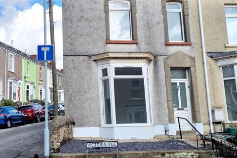 Victoria Terrace - 2 bedroom end of terrace house to rent