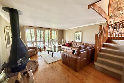 4 bedroom barn conversion for sale, Throop Road, Throop, Bournemouth, BH8