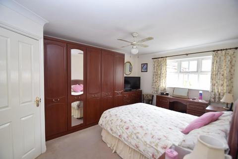 3 bedroom terraced house for sale, St. Lucia Walk, Eastbourne BN23