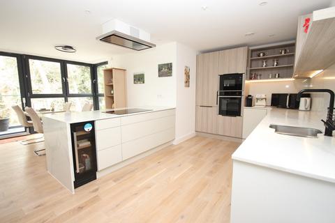 3 bedroom apartment for sale, 8a Lindsay Road, BRANKSOME PARK, BH13