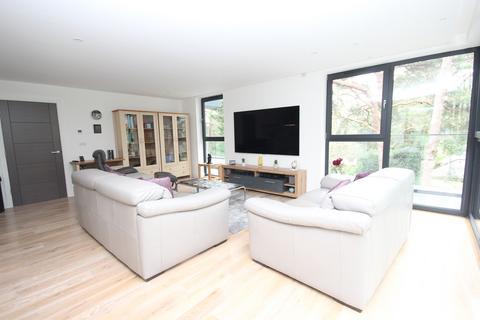 3 bedroom apartment for sale, 8a Lindsay Road, BRANKSOME PARK, BH13