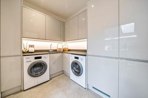 49 Richmond Park Road, Kingston Upon Thames, KT2 6AQ