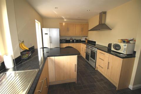 3 bedroom semi-detached house for sale, Broadmead Walk, Swindon SN3