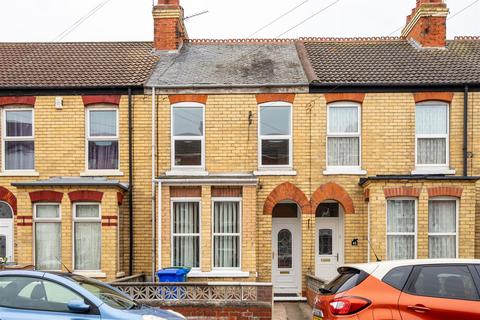 3 bedroom terraced house to rent, Bannister Street, WITHERNSEA