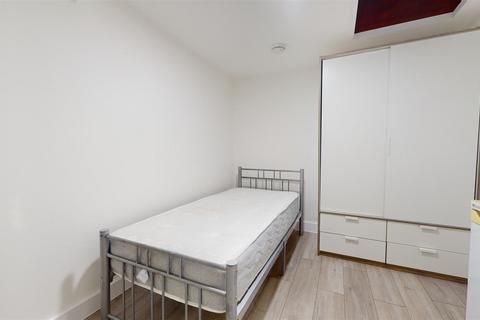 1 bedroom flat to rent, High Road, Willesden Green NW10