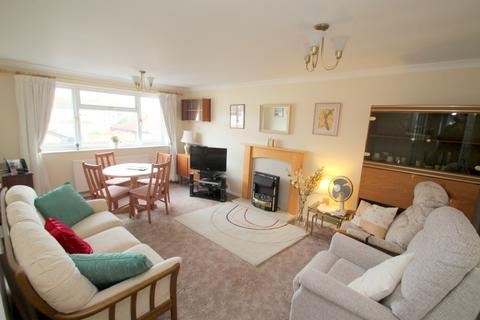 81c Woodthorpe Road, Ashford, TW15 3JT