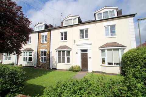 2 bedroom apartment for sale, Gresham Road, Surrey, STAINES-UPON-THAMES, TW18