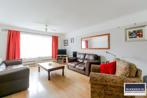 2 bedroom flat for sale, Hertford Road, Enfield EN3