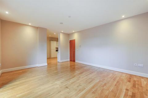 2 bedroom flat for sale, Reigate Road, Epsom