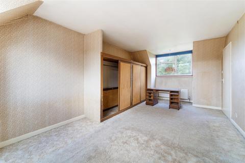 139 Albert Road, Epsom, KT17 4EN
