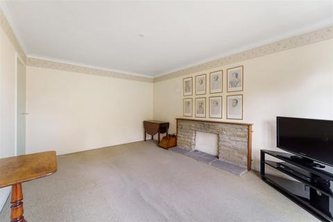 139 Albert Road, Epsom, KT17 4EN