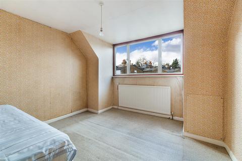 139 Albert Road, Epsom, KT17 4EN