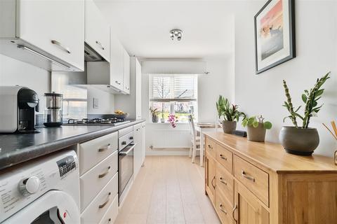 13 Button Drive, Newquay, TR7 3FB