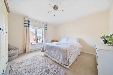 13 Button Drive, Newquay, TR7 3FB