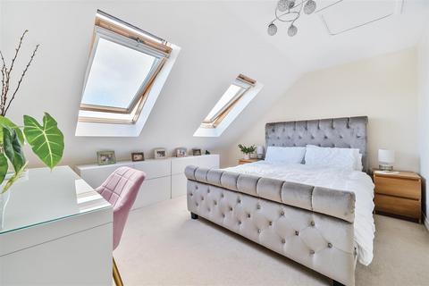 13 Button Drive, Newquay, TR7 3FB