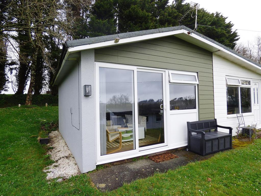 Norton Park, Dartmouth 1 bed semidetached bungalow for sale £46,000