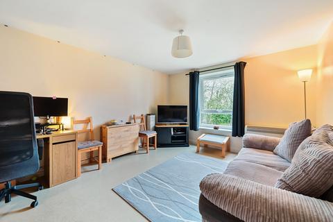 1 bedroom flat for sale, Watney Close, Purley, London, CR8