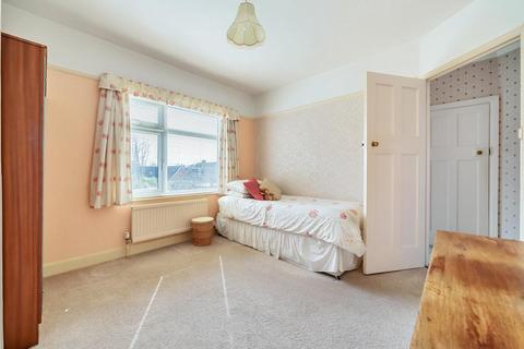 3 Crabtree Road, Haddenham, Aylesbury, HP17 8AT
