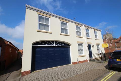 5 bedroom detached house for sale, Wood Lane, Beverley