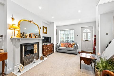 26 Brooklands Lane, Weybridge, KT13 8UX