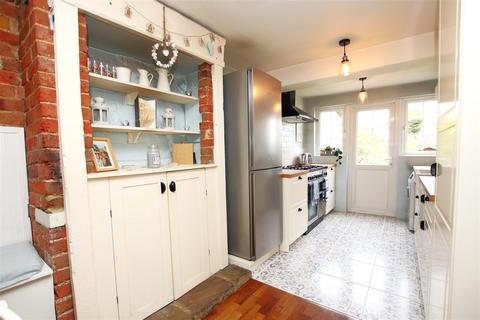 33 Broad Lane, Dartford, DA2 7AQ