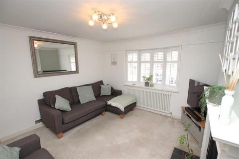 33 Broad Lane, Dartford, DA2 7AQ