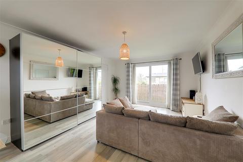 1 bedroom flat for sale, Fairlawn Drive, Broadwater, Worthing