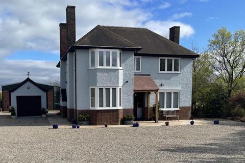 4 bedroom detached house for sale, Darlington Road, Northallerton