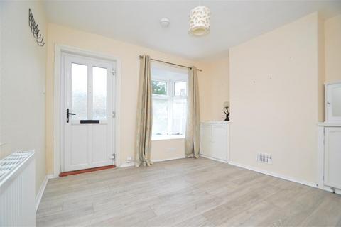 2 bedroom end of terrace house for sale, Adelaide Grove, East Cowes