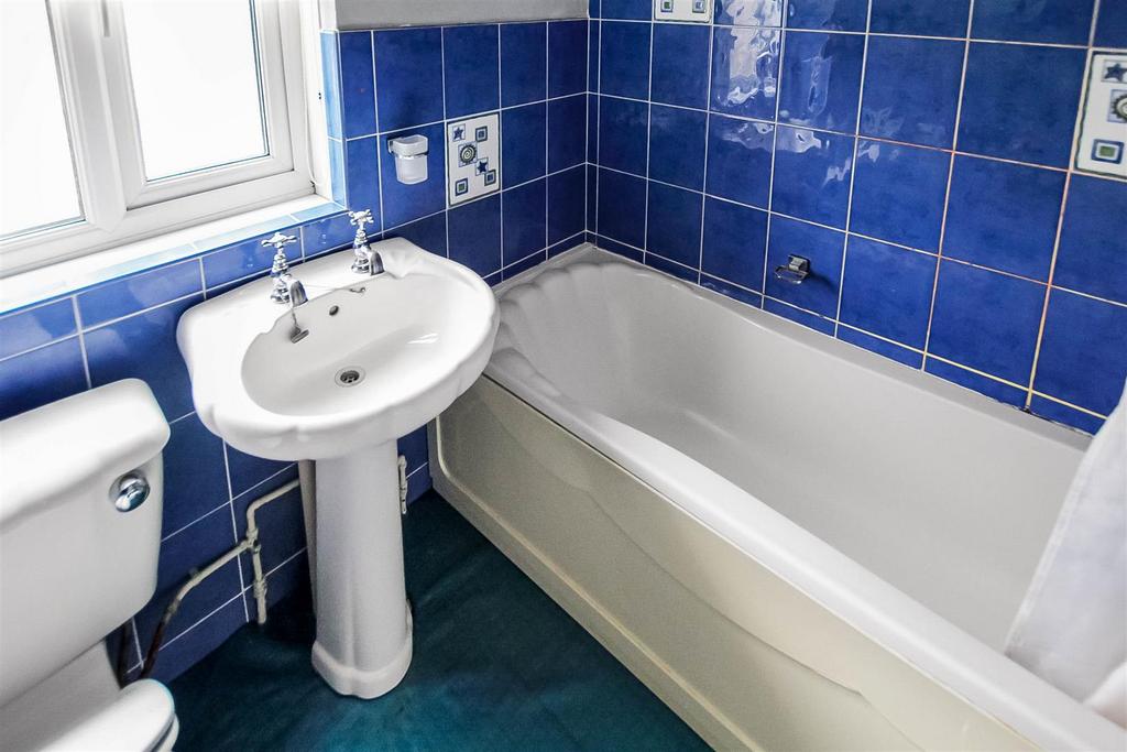 Bathroom.jpg