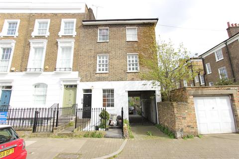 2 bedroom maisonette to rent, Matilda Street, London