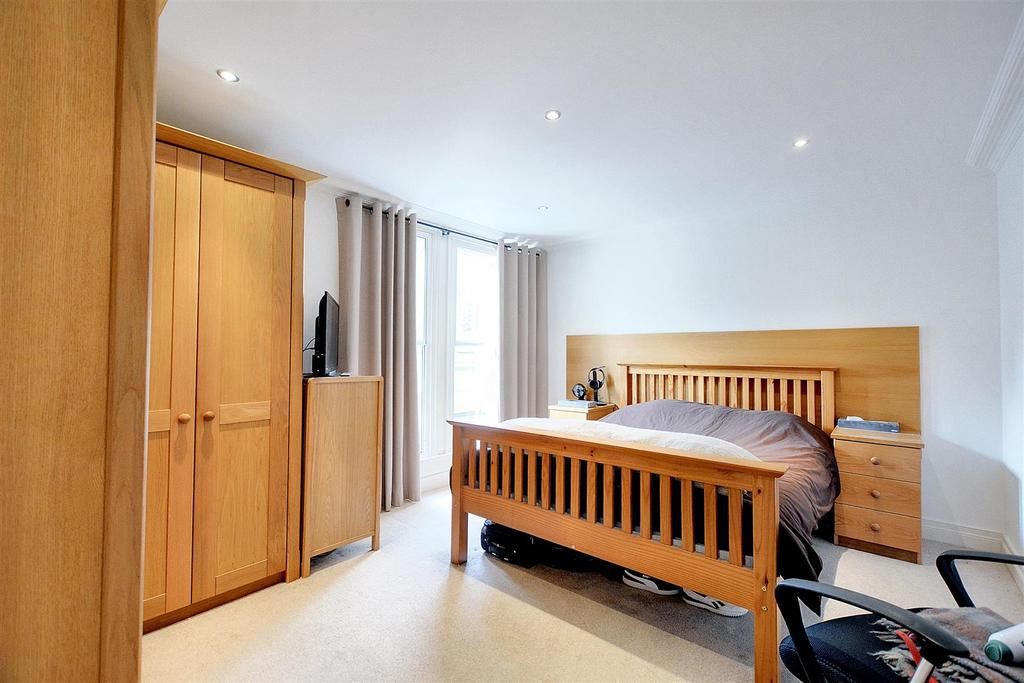 Bedroom 1.jpeg
