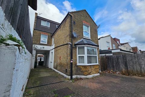 2 bedroom flat for sale, Caulfield Road, East Ham, London, E6