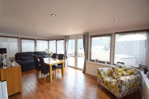 44 Bryn Henfaes, Broadlands, Bridgend, CF31 5EW