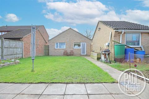 Dunston Drive, Oulton Broad, NR32