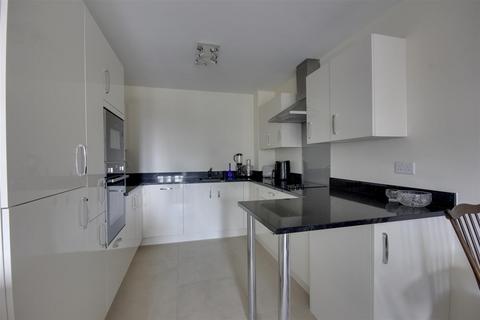 2 bedroom apartment for sale, Stapleton Court, Waller Grove, Swanland