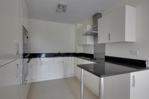 2 bedroom apartment for sale, Stapleton Court, Waller Grove, Swanland
