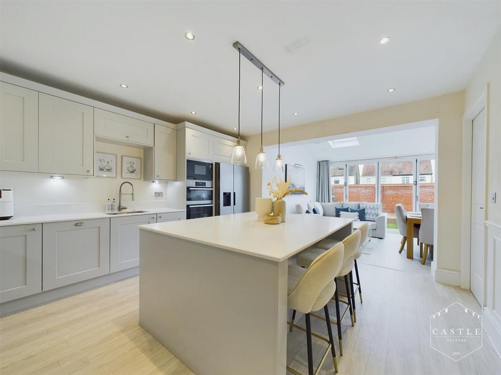 BREAKFAST KITCHEN   Kitchen Area