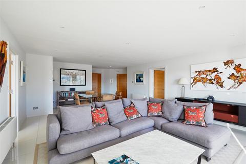 2 bedroom apartment for sale, Carnwath Road, Fulham, SW6