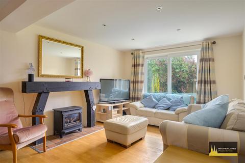 5 bedroom detached house for sale, Richardson Close, Broughton Astley, Leicester *CORNER PLOT*